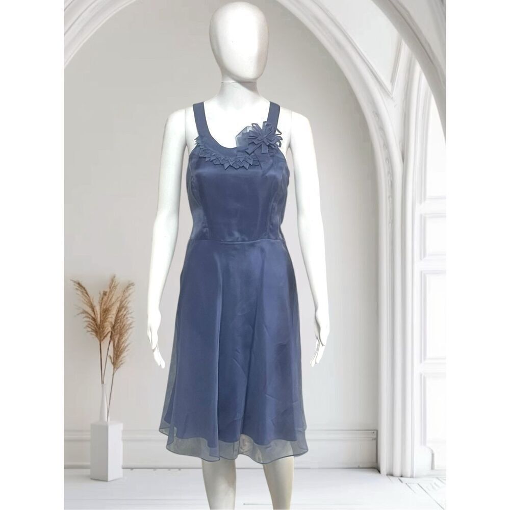 Hoss Intropia 100% Silk Blue Halter Neck 3D Floral Knee‎ Length Dress Sz 4